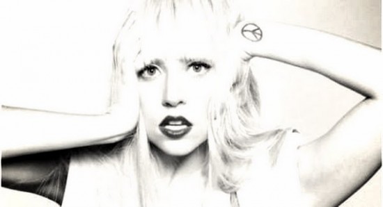 Lady Gaga. Manipulación digital por Cyanuro.