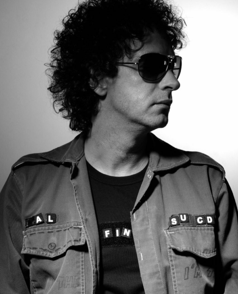 Gustavo Cerati Fotografía de Nora Lezano tomada de la cuenta de instagram de Cerati https://www.instagram.com/p/Bfr0lueDRAV/?hl=es-la&taken-by=cerati