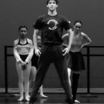 Isaac Hernández taller con estudiantes de distintos niveles de ballet foto de Pascual Borzelli Iglesias