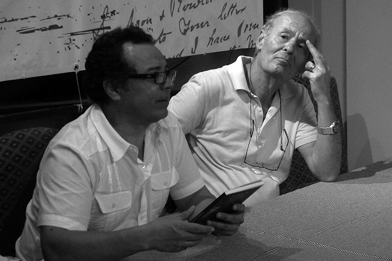 Los poetas José Ángel Leyva y Emilio Coco, Ciudad Obregón Sonora. Foto de Pascual Borzelli Iglesias