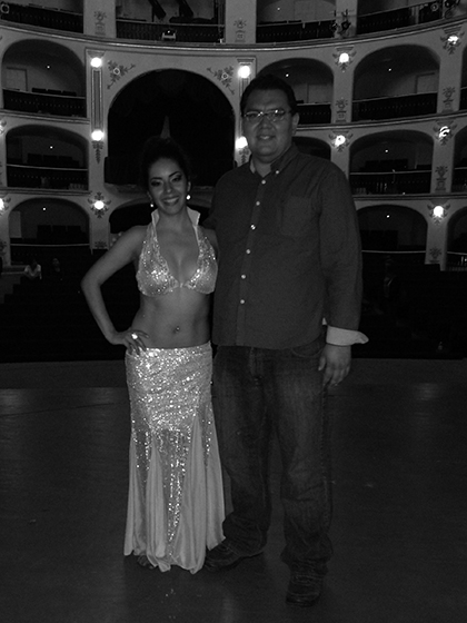 2012: Laaraisha Lara, bailarina de danza árabe y Óscar Alarcón. Teatro del Estado, Centro Histórico de Puebla