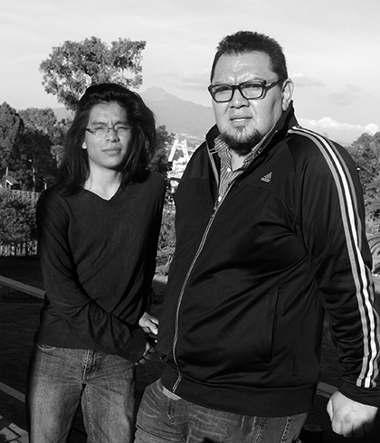 2015: El escritor Brandón Vázquez, y Óscar Alarcón. Zona de Lo Fuertes, Puebla.