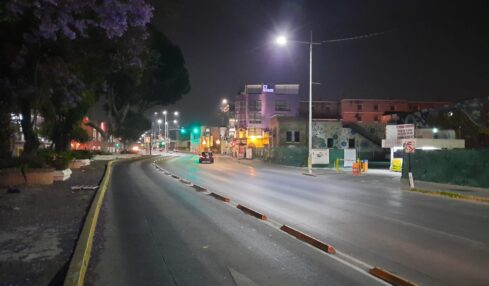 Noche de epidemia de COVID 19 en Puebla. Foto de Óscar Alarcón