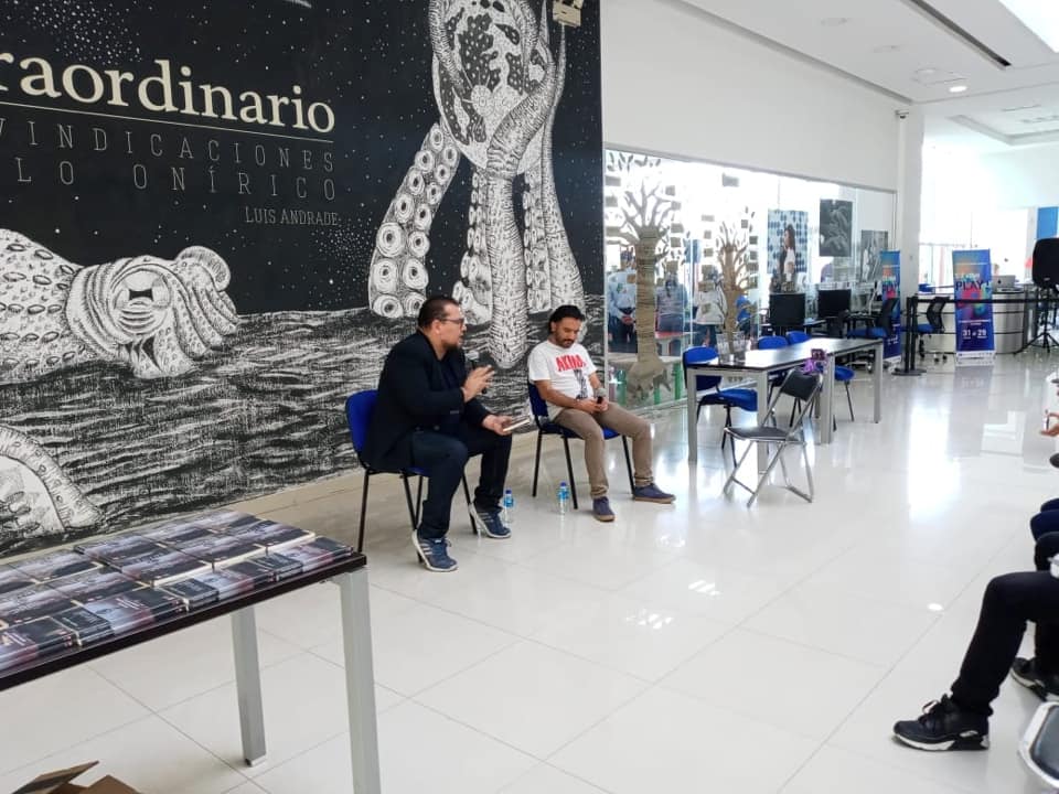 Óscar Alarcón y Samuel Segura. Fotos son cortesía del Centro Librero de Puebla.