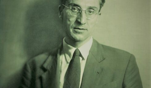 Cesare Pavese, foto de la Fototeca Histórica Nacional de Italia
