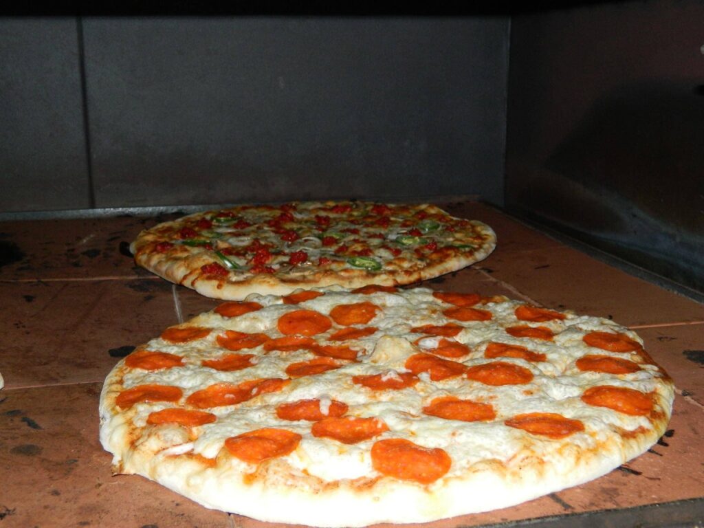 Lito's Pizza en el horno
