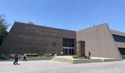 Capilla Alfonsina en el campus de la Universidad Autónoma de Nuevo León. Foto de Óscar Alarcón