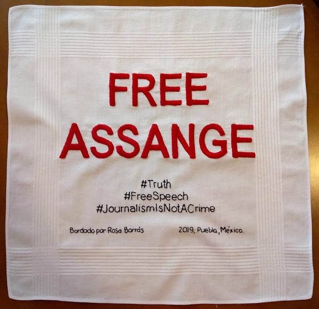 Free Assange por Rosa Borrás