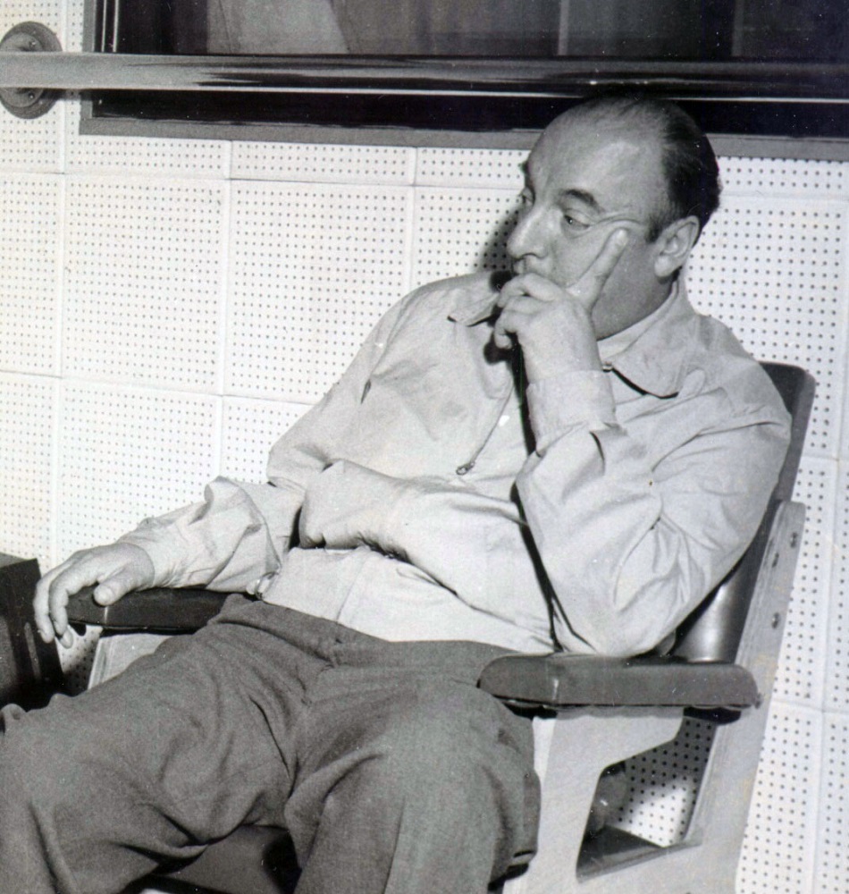 Pablo Neruda. Fotografía de autor desconocido