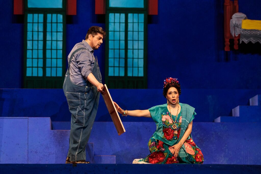 Guadalupe Paz como Frida Kahlo y Alfredo Daza como Diego Rivera. Fotografía de Karli Cadel