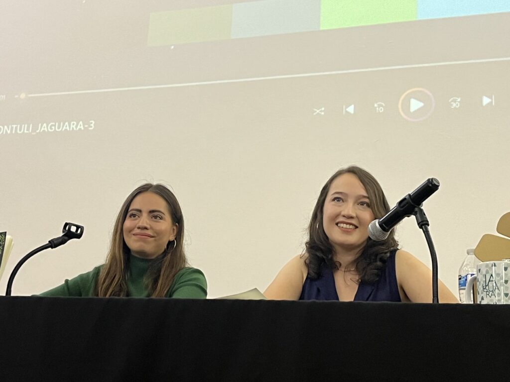 De izquierda a derecha: Roxana Guarneros y María Fragoso Mora