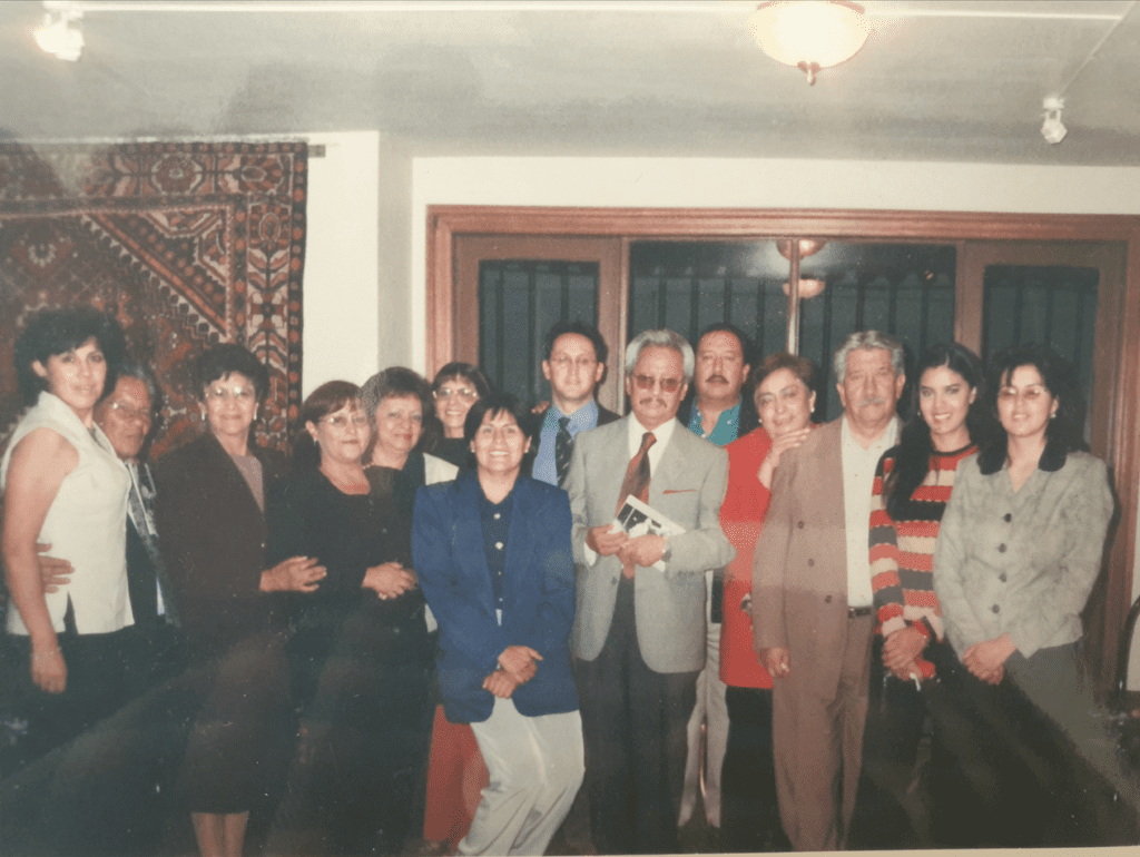 En la presentación del poemario de Javier Claure. Fotografía por cortesía del autor