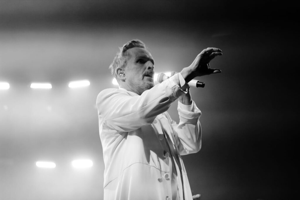 Miguel Bosé en Monterrey. Fotografía por Clars