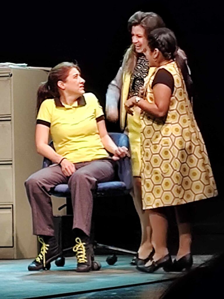 Todo está bien de Alejandra Reyes. Foto por cortesía de David V. Estrada