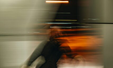 Fotografía de Dmitrii Shirnin a través de Unsplash