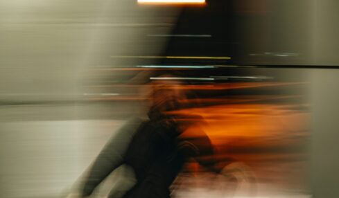 Fotografía de Dmitrii Shirnin a través de Unsplash