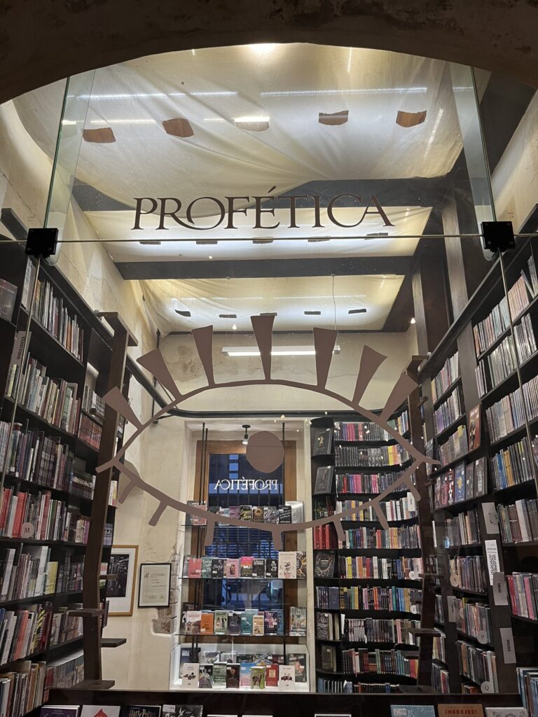 Profética. Foto de Jorge Carrión. Tomada de su cuenta de X