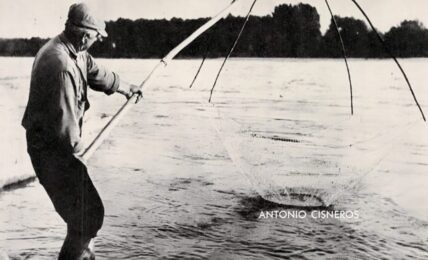 El libro de Dios y los Húngaros de Antonio Cisneros