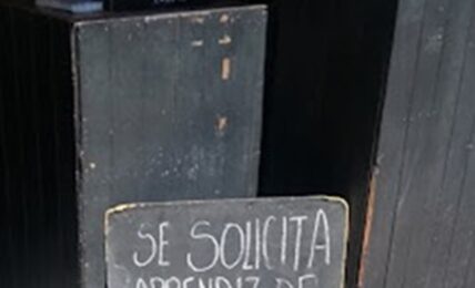 Se solicita aprendiz de librería 18 de febrero de 2024