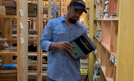 Sergio Núñez. Foto de @limonkalibreria