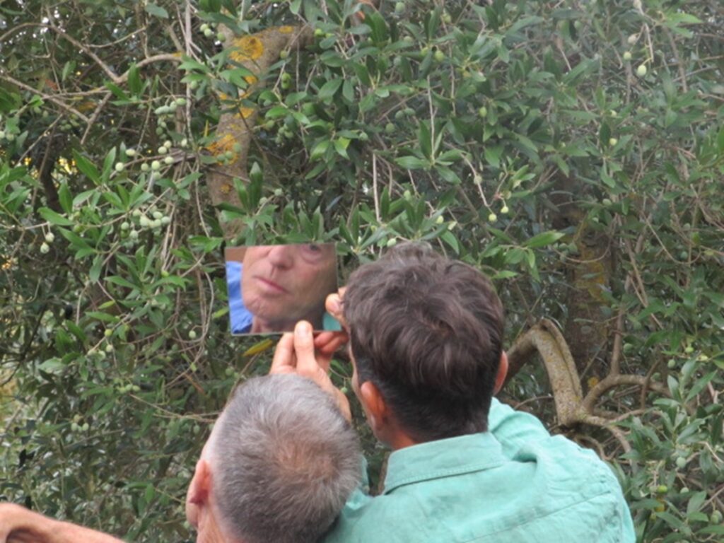 De qué espejo está hecha la vida. Fotografía por cortesía de Javier Claure C.