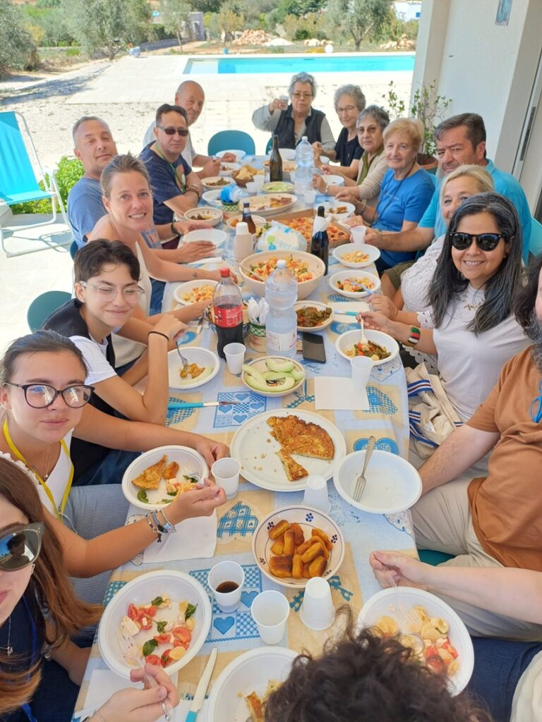 En casa de la poeta Maria Teresa D’Amico. Foto por cortesía de Javier Claure C.