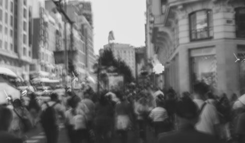 Fotografía de Elena Helade a través de Unsplash