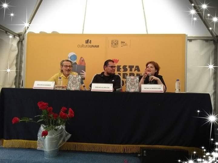 Mauricio Bares Óscar Alarcón y Mónica Maristain durante la presentación de Veintitrés y Uno en la Feria del Libro y la Rosa de la UNAM. Foto de Lola Ancira