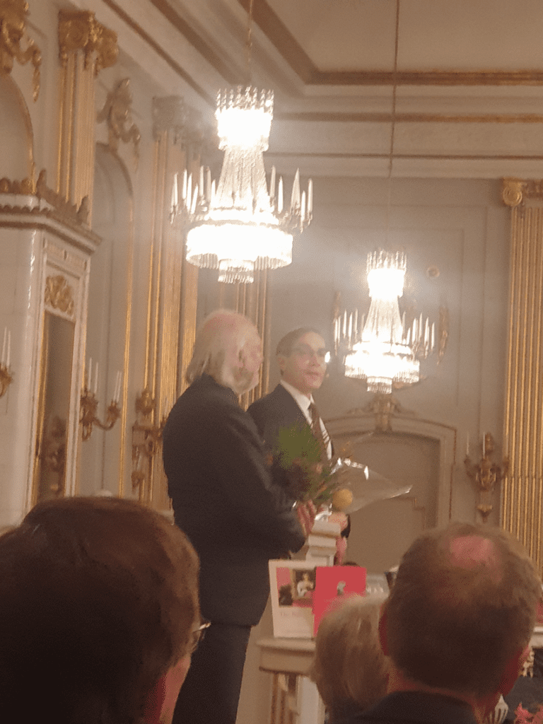 László Krasznahorkai junto a Mats Malm. Foto de Javier Claure