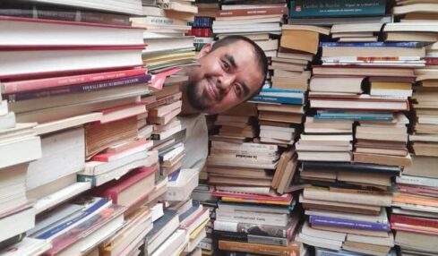 Mi inicio entre los libros. Fotografía por cortesía de Sergio Núñez