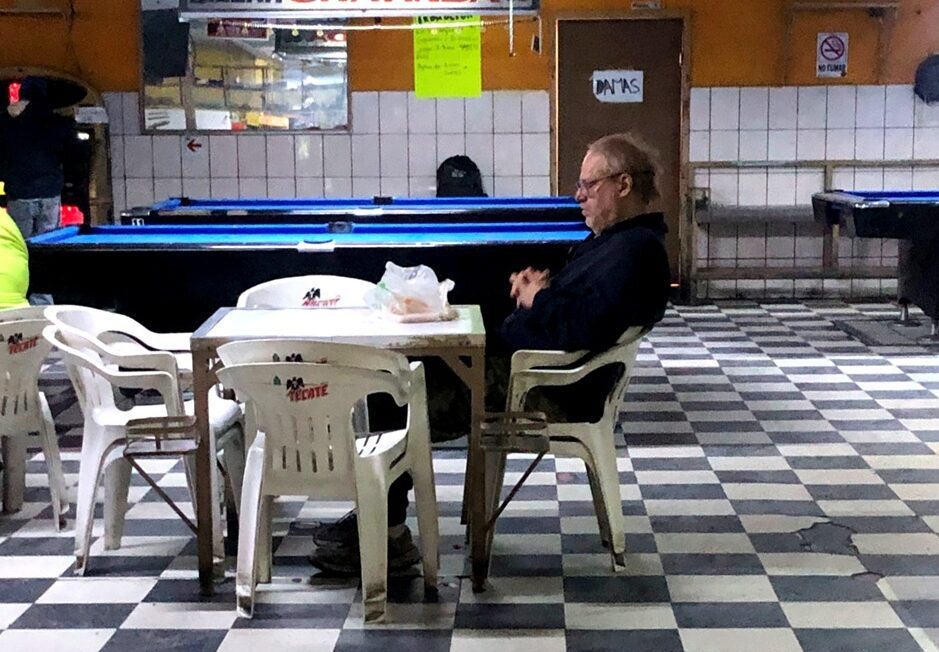Volar en mil pedazos de Jorge Damián Méndez Lozano