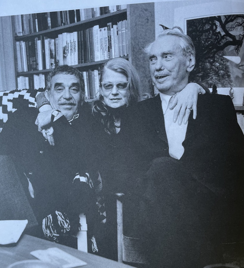 De izquierda a derecha Gabriel García Márquez María Wine y Artur Lundkvist