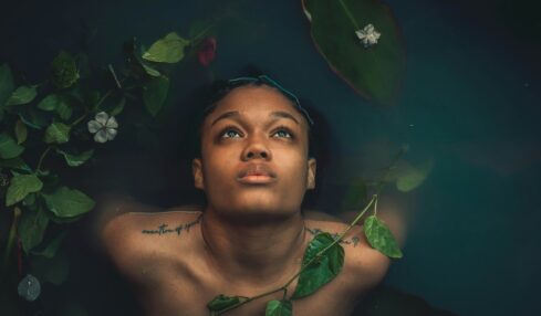 Fotografía de Jabari Timothy a través de Unsplash